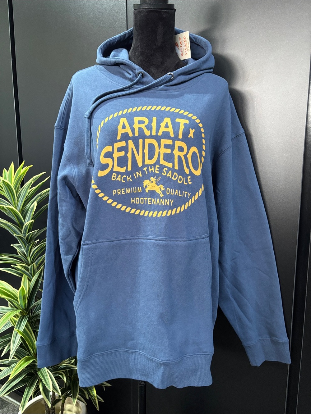 Ariat Sendero Back in the Saddle pullover hoodie,fleece lined,graphic front/back